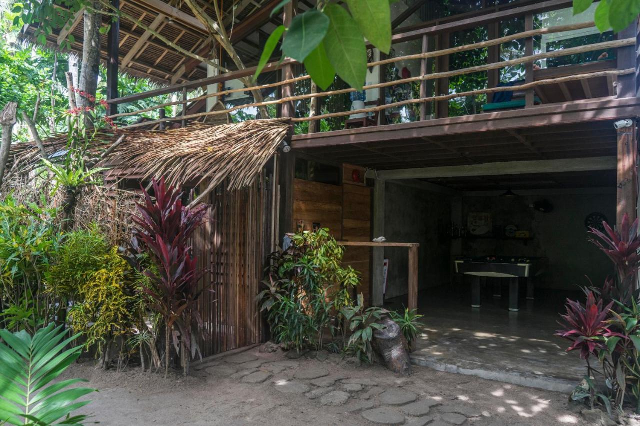 White Banana Beach Club General Luna  Exterior photo