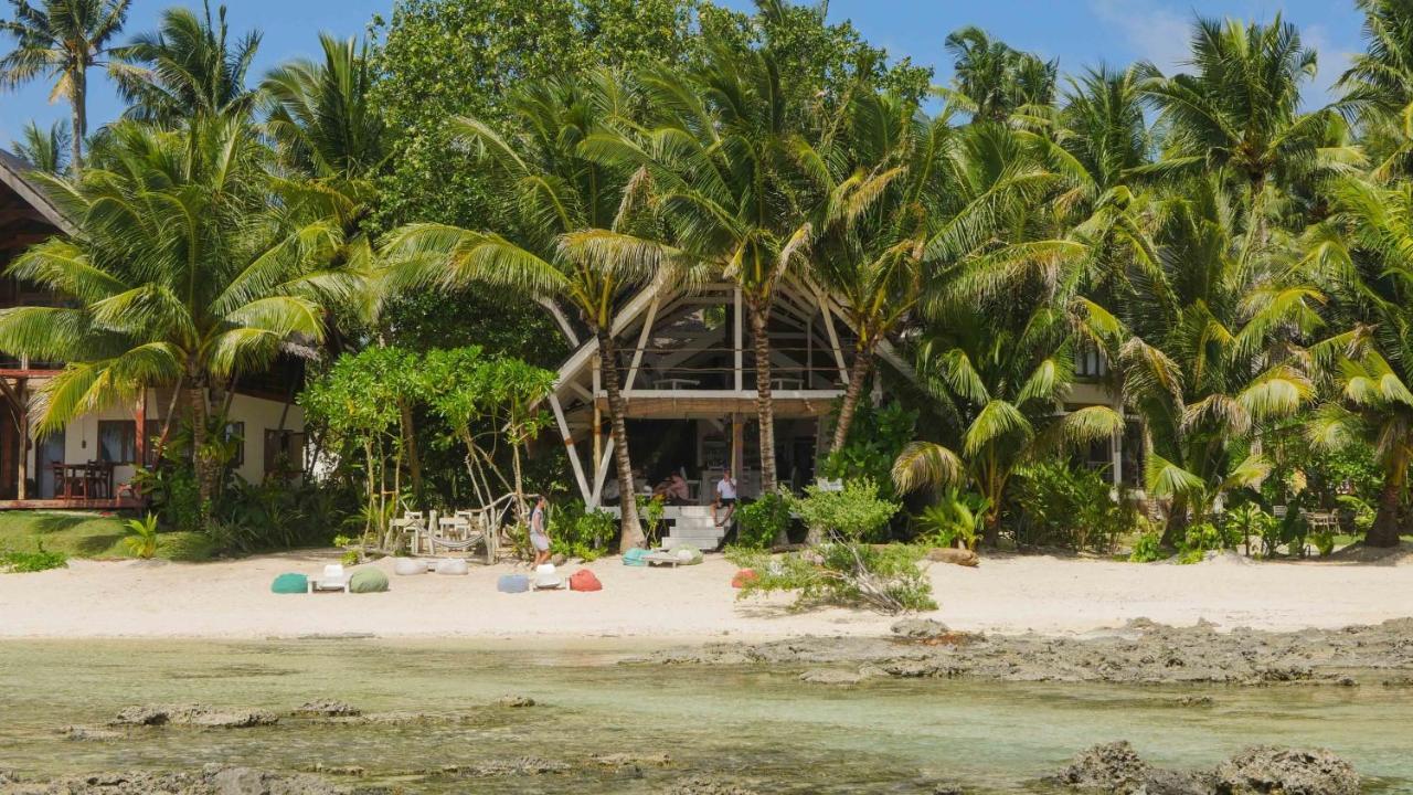 White Banana Beach Club General Luna  Exterior photo
